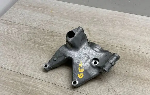 Porsche Cayenne (9Y0 9Y3) Generator/alternator bracket 9A790314310