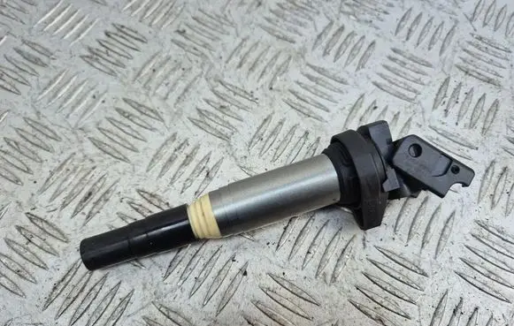 High voltage ignition coil
