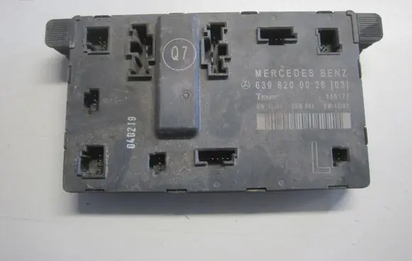 Mercedes-Benz Vito Viano W639 Door control unit/module 6398200026