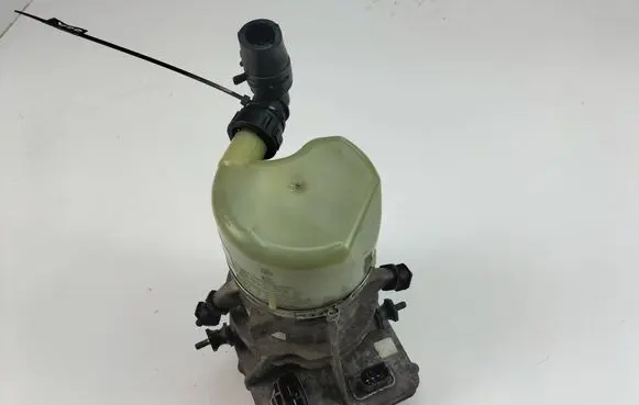 Ford Galaxy Power steering pump 6G913K514AM