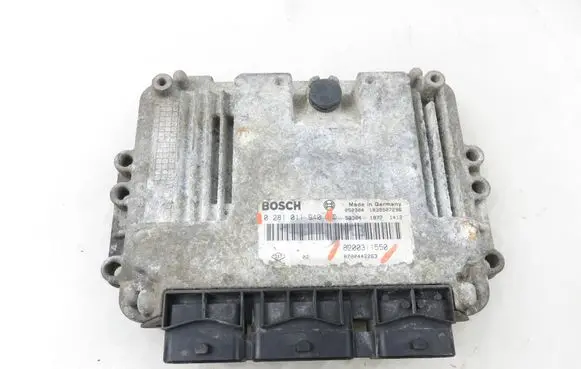 Renault Master II Engine control unit/module 8200311550 0281011940 8200442263