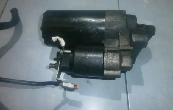 Citroen Xsara Starter motor 1005821923