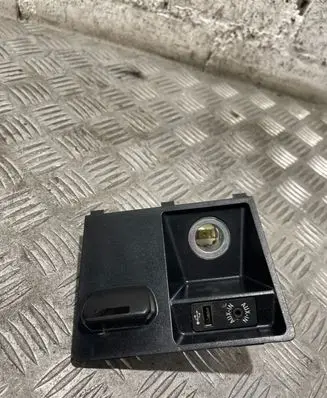 USB socket connector