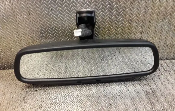 Land Rover Discovery 3 - LR3 Rear view mirror (interior)