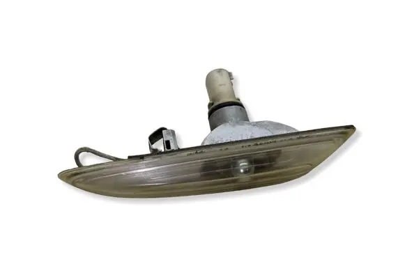 BMW 3 E46 Front fender indicator light 8382104