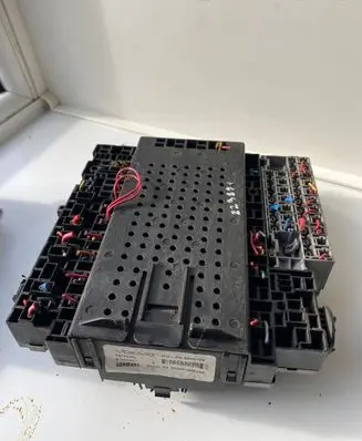 Volvo S60 Fuse box set 8676286 01W405 8645729