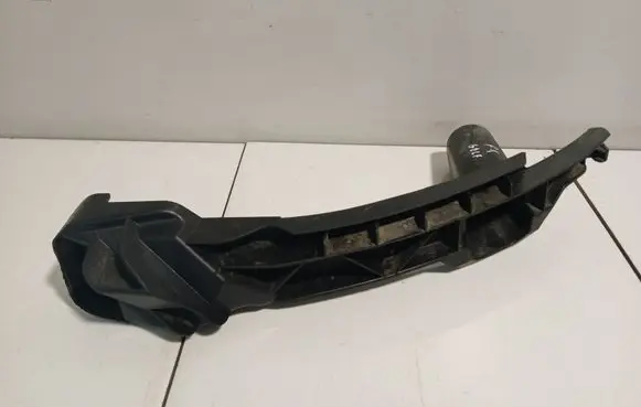 Volkswagen Golf V Front bumper mounting bracket 1K0807889