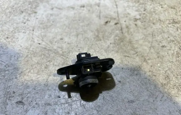 Dodge Challenger Tailgate opening switch 68141864AA 10094024