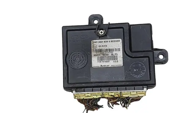 KIA Sorento GPS navigation control unit/module 954113E780 10R020746 Y178FA140257