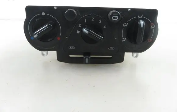 Subaru Impreza II Interior fan control switch 