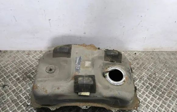 Mazda CX-7 Fuel tank 