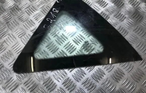 Rear side window