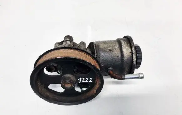 Toyota Corolla Verso AR10 Power steering pump