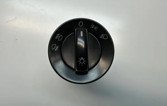 Volkswagen Amarok Light switch 58R305858D