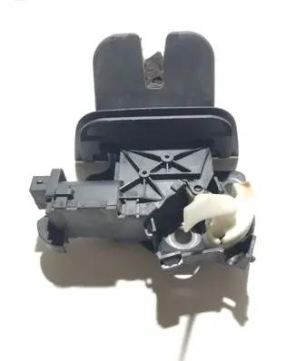 Audi Q7 4L Tailgate/trunk/boot lock/catch/latch 8P4827505C