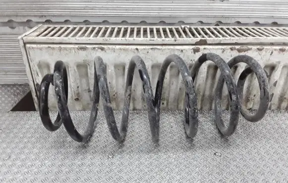 Toyota Yaris Rear coil spring