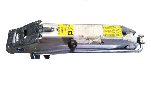 Audi A3 S3 8L Lift Jack 8L0011031C