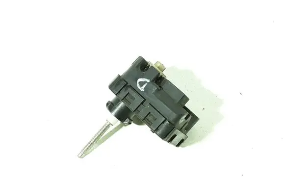 Headlight level adjustment motor