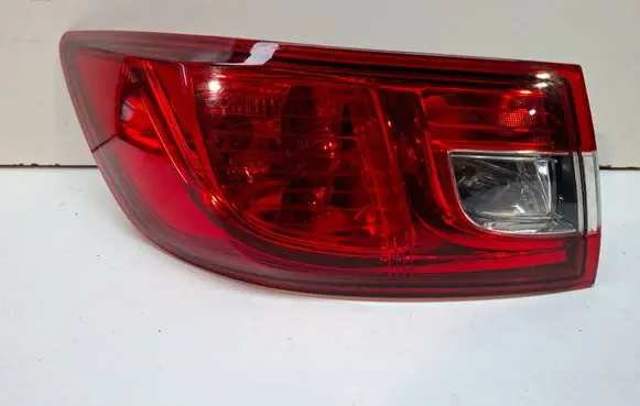 Renault Clio IV Rear/tail lights S27639481 265553752R