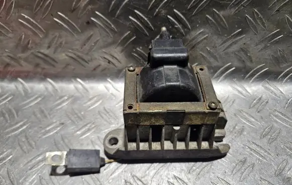 Renault 19 High voltage ignition coil HOM7700732263 7700852093