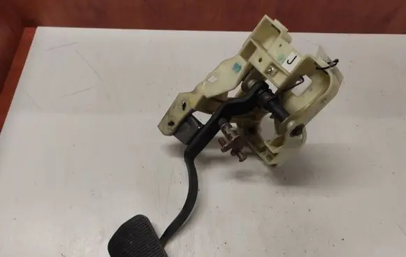 Jaguar S-Type Brake pedal 270105 2R832450JF