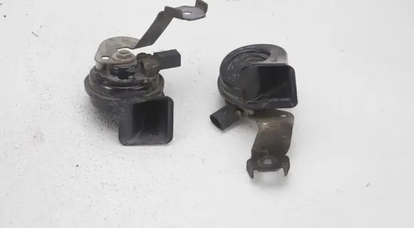 Skoda Yeti (5L) Horn signal 1K0951221B