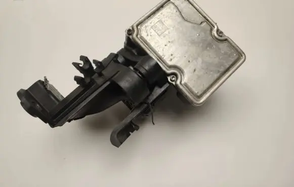 Mercedes-Benz E W212 ABS Pump A0009019800