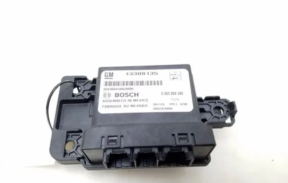Opel Insignia A Parking PDC control unit/module 13308135