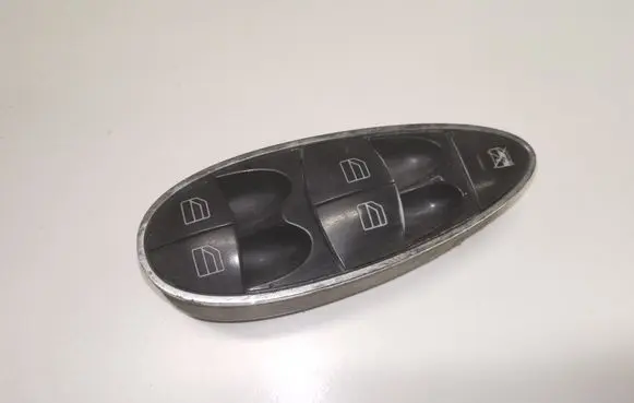 Mercedes-Benz E W211 Electric window control switch A2118219951