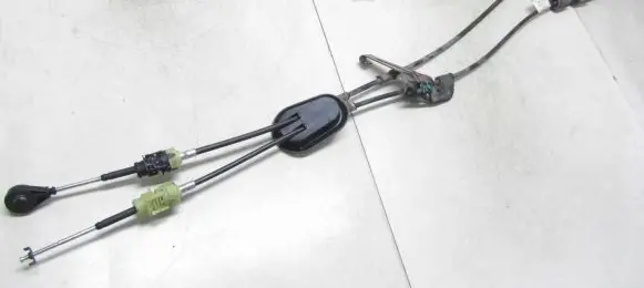 Nissan X-Trail T32 Gear shift cable linkage
