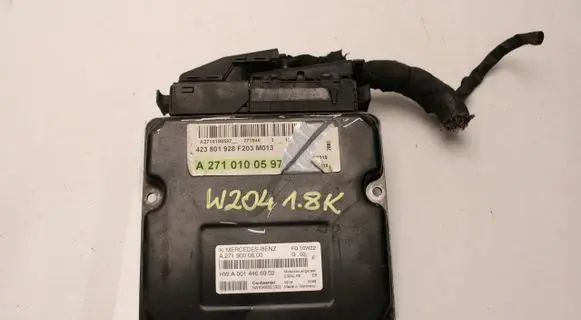Mercedes-Benz C W204 Engine control unit/module ECU A2719000600