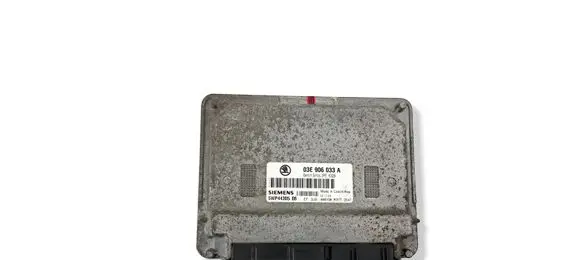 Skoda Fabia Mk1 (6Y) Engine control unit/module 03E906033A 5WP4430508