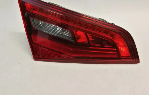 Audi A3 S3 8V Tailgate rear/tail lights 8V4945093A
