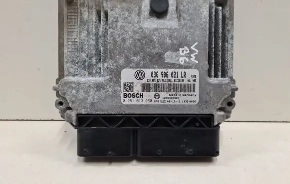 Volkswagen PASSAT B6 Engine control unit/module 03G906021LR 0281013260