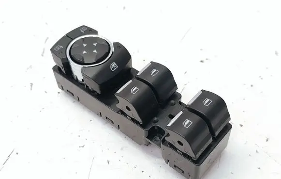 Ford Fusion II Electric window control switch DG9T14540ACW