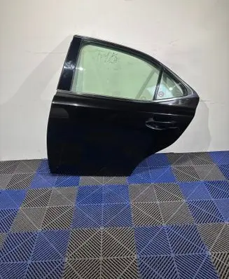 Lexus IS III XE30 Rear door