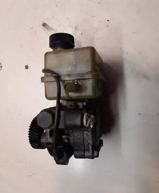 Mazda 5 Vacuum pump