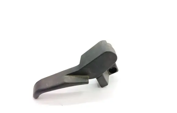 Volkswagen PASSAT B5 Engine bonnet (hood) release handle 3B1823533