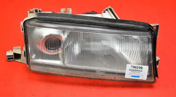 Skoda Octavia Mk1 (1U) Headlight/headlamp 246086-00