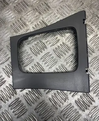 Volvo V70 Gear shifter surround trim plastic 9192967 B3409862