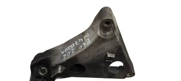 BMW 5 E60 E61 Engine mounting bracket 6777053 6905