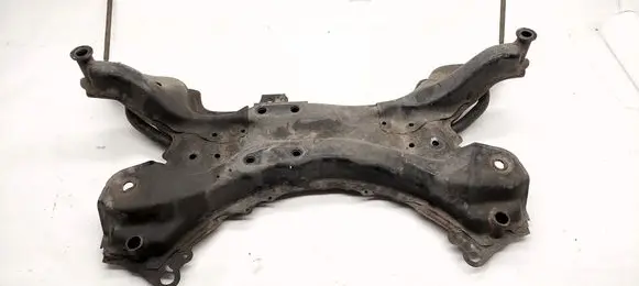Toyota RAV 4 (XA40) Front subframe 