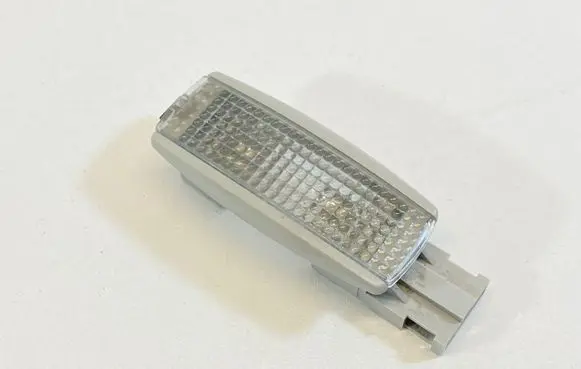 Volkswagen Polo V 6R Front seat light 3B0947109