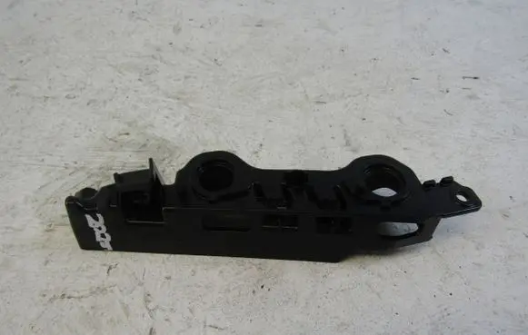 Audi A6 S6 C8 4K Front bumper mounting bracket 4K0807283