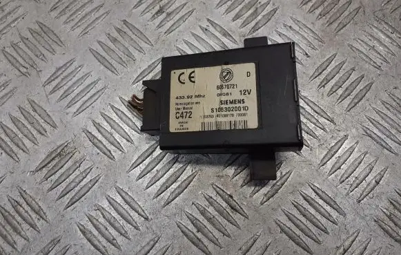 Alfa Romeo 156 Sliding door control unit/module 60670721