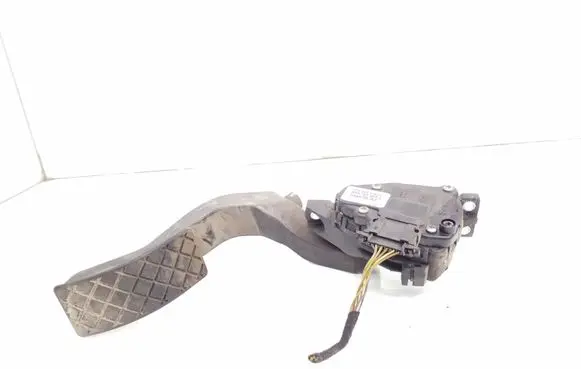 Audi A6 S6 C5 4B Accelerator throttle pedal 8D1721523J