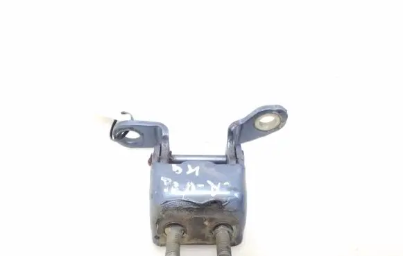 Honda CR-V Rear door upper hinge