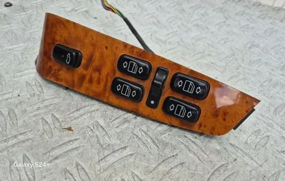 Mercedes-Benz S W220 Electric window control switch 2208201010