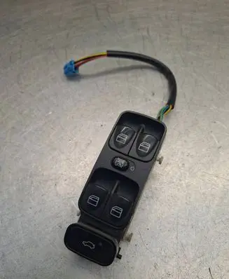 Mercedes-Benz C W203 Electric window control switch A2038210679 501955 261004S002