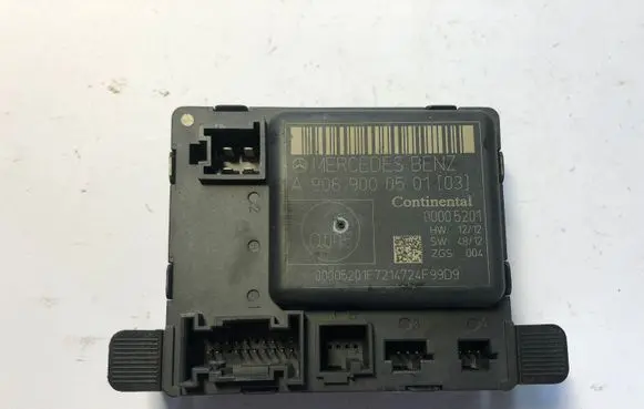 Mercedes-Benz Sprinter W906 Door control unit/module A9069000501 A906900050103 00005201